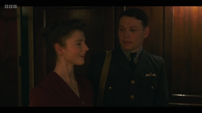 Life_After_Life_S01E04_mkv10365.jpg