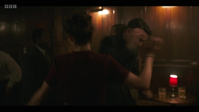 Life_After_Life_S01E04_mkv10394.jpg