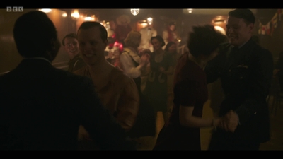 Life_After_Life_S01E04_mkv10407.jpg