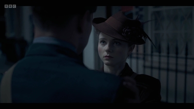 Life_After_Life_S01E04_mkv10461.jpg