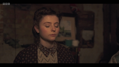 Life_After_Life_S01E04_mkv10508.jpg