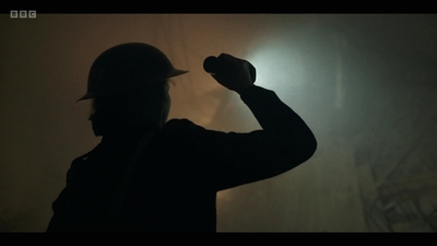 Life_After_Life_S01E04_mkv10787.jpg