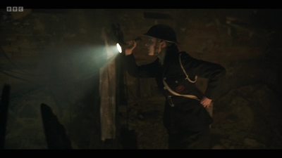 Life_After_Life_S01E04_mkv10791.jpg