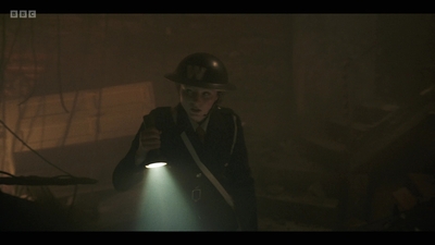 Life_After_Life_S01E04_mkv10846.jpg