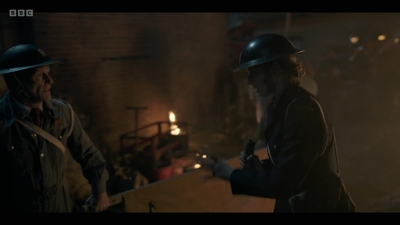 Life_After_Life_S01E04_mkv10873.jpg