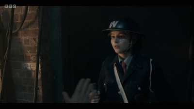 Life_After_Life_S01E04_mkv10889.jpg