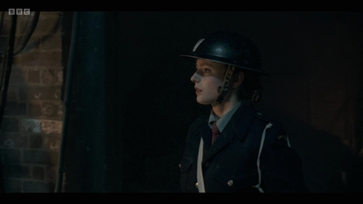 Life_After_Life_S01E04_mkv10894.jpg