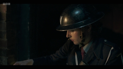Life_After_Life_S01E04_mkv10915.jpg