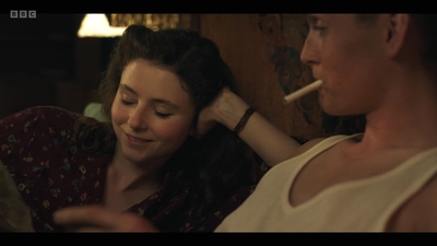 Life_After_Life_S01E04_mkv10953.jpg