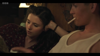 Life_After_Life_S01E04_mkv10956.jpg
