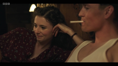 Life_After_Life_S01E04_mkv10967.jpg