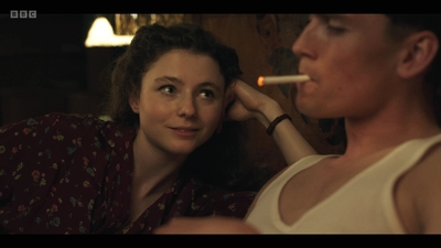Life_After_Life_S01E04_mkv10973.jpg