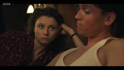 Life_After_Life_S01E04_mkv10987.jpg