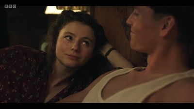 Life_After_Life_S01E04_mkv11022.jpg