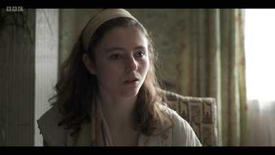 Life_After_Life_S01E04_mkv11107.jpg