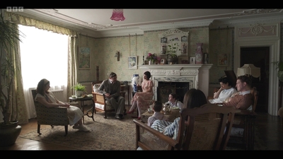 Life_After_Life_S01E04_mkv11160.jpg