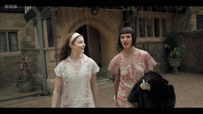 Life_After_Life_S01E04_mkv11181.jpg