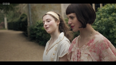 Life_After_Life_S01E04_mkv11191.jpg