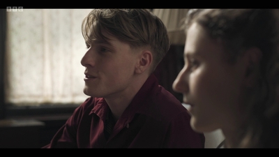 Life_After_Life_S01E04_mkv11275.jpg