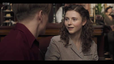 Life_After_Life_S01E04_mkv11301.jpg