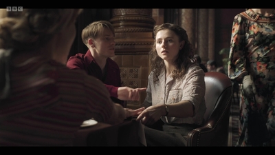 Life_After_Life_S01E04_mkv11309.jpg