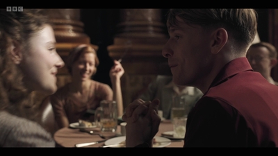 Life_After_Life_S01E04_mkv11318.jpg