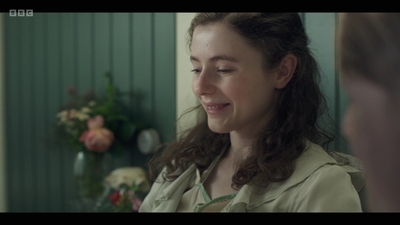 Life_After_Life_S01E04_mkv11388.jpg