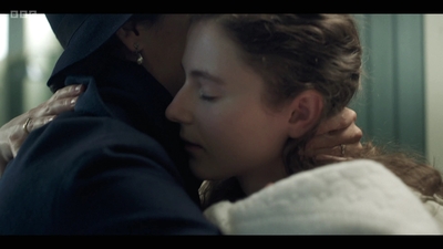 Life_After_Life_S01E04_mkv11393.jpg