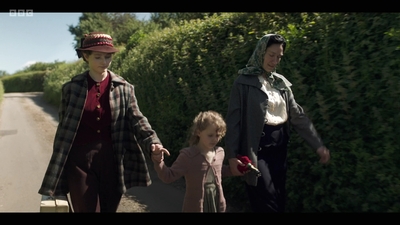 Life_After_Life_S01E04_mkv11612.jpg