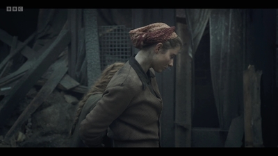 Life_After_Life_S01E04_mkv11719.jpg
