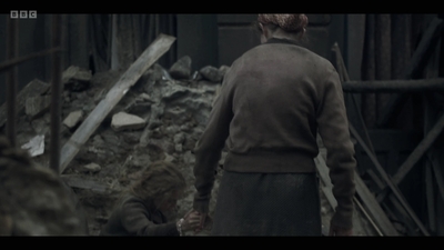 Life_After_Life_S01E04_mkv11743.jpg