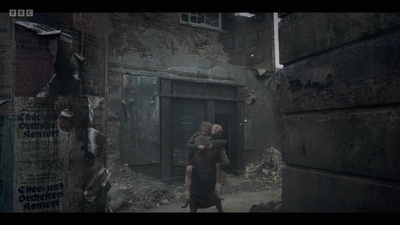 Life_After_Life_S01E04_mkv11786.jpg