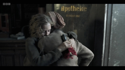 Life_After_Life_S01E04_mkv11792.jpg