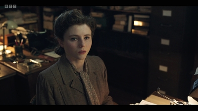Life_After_Life_S01E04_mkv12180.jpg