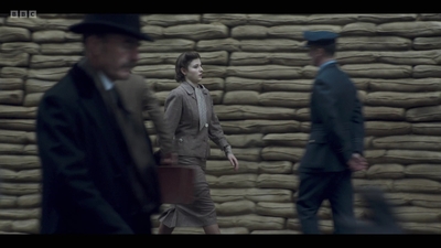 Life_After_Life_S01E04_mkv12243.jpg