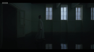 Life_After_Life_S01E04_mkv12579.jpg