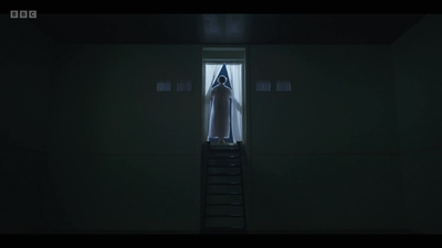 Life_After_Life_S01E04_mkv12615.jpg