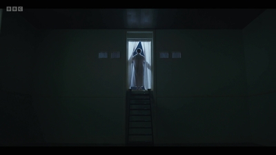 Life_After_Life_S01E04_mkv12616.jpg