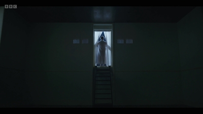 Life_After_Life_S01E04_mkv12617.jpg