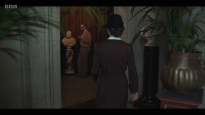 Life_After_Life_S01E04_mkv12659.jpg