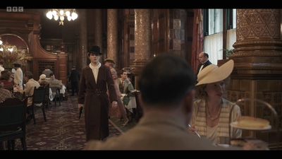 Life_After_Life_S01E04_mkv12687.jpg
