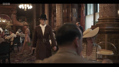 Life_After_Life_S01E04_mkv12688.jpg