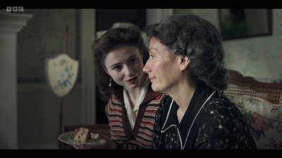 Life_After_Life_S01E04_mkv12954.jpg