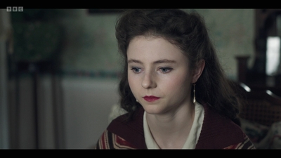 Life_After_Life_S01E04_mkv12976.jpg