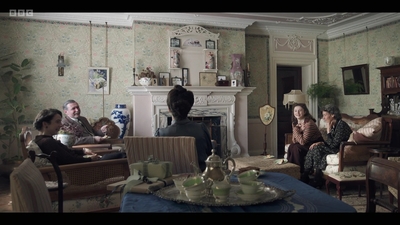 Life_After_Life_S01E04_mkv13030.jpg