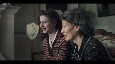 Life_After_Life_S01E04_mkv13041.jpg