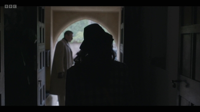 Life_After_Life_S01E04_mkv13077.jpg