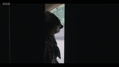 Life_After_Life_S01E04_mkv13081.jpg