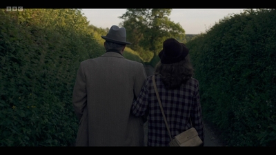 Life_After_Life_S01E04_mkv13085.jpg