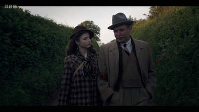 Life_After_Life_S01E04_mkv13088.jpg